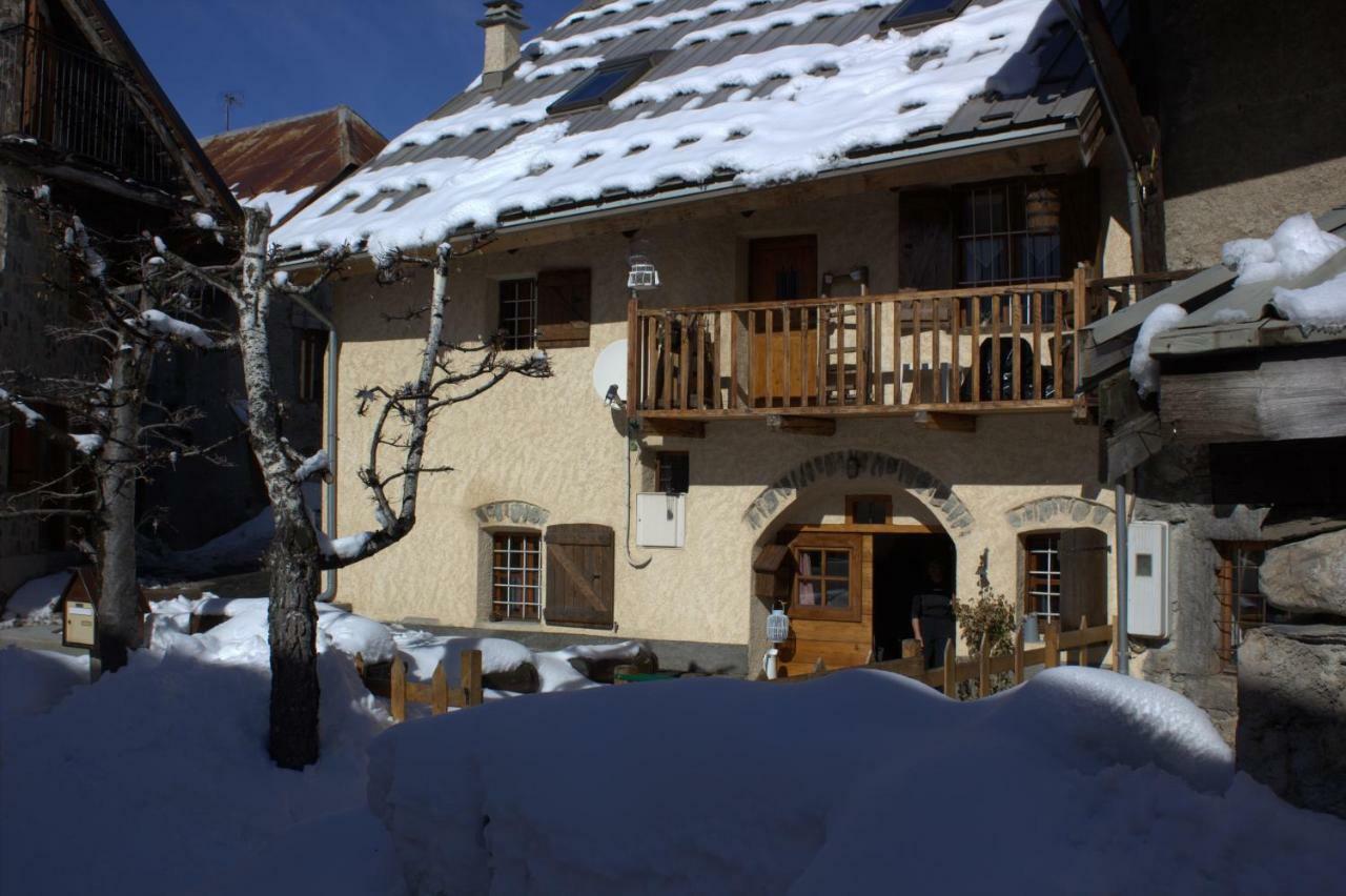 Chez Annie & Marcel Bed and Breakfast Le Monêtier-les-Bains Exteriör bild