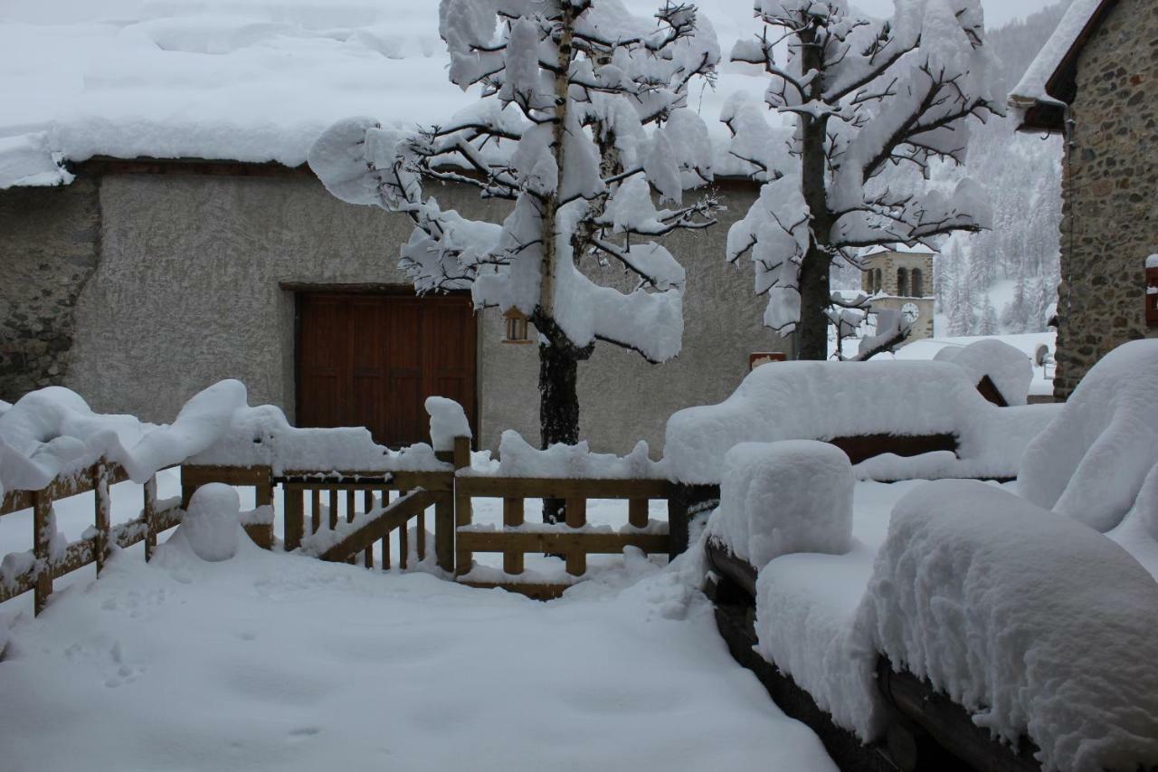Chez Annie & Marcel Bed and Breakfast Le Monêtier-les-Bains Exteriör bild