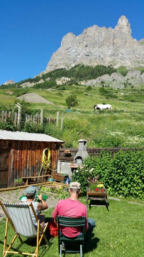 Chez Annie & Marcel Bed and Breakfast Le Monêtier-les-Bains Exteriör bild