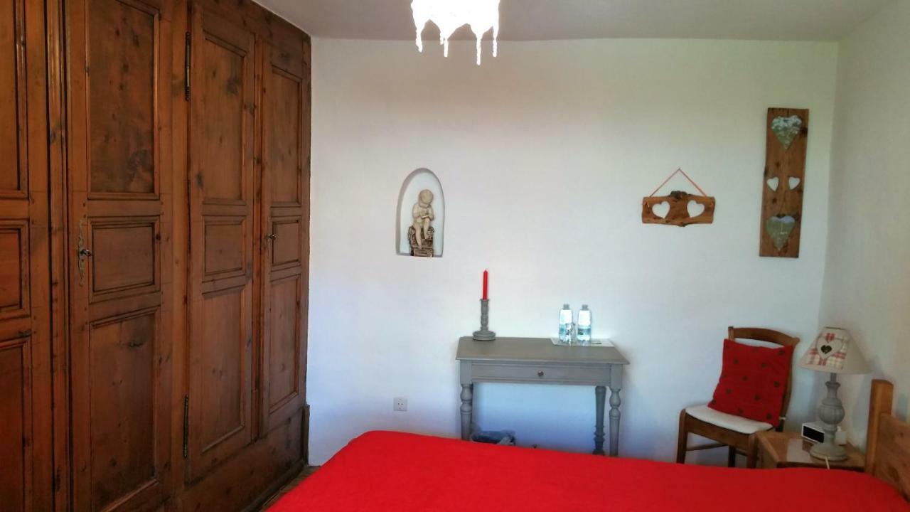 Chez Annie & Marcel Bed and Breakfast Le Monêtier-les-Bains Exteriör bild